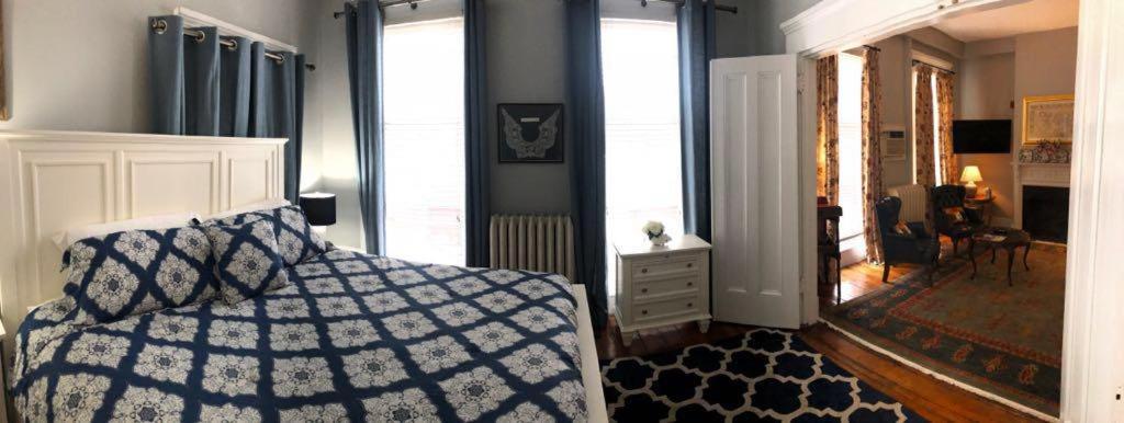 Bellevue House Bed & Breakfast Нюпорт Екстериор снимка